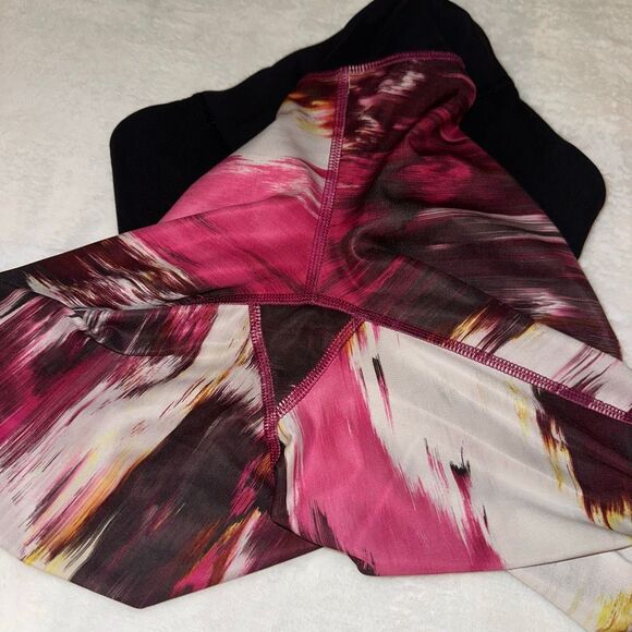 Lululemon Womens Size 6 Speed Leggings Pink Black Abstract Luxtreme Pockets EUC - Picture 3 of 11